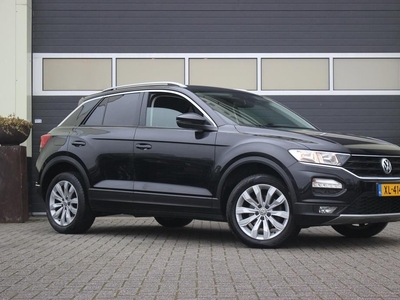 VOLKSWAGEN T-ROC 1.5 TSI Style | DAB+ | Trekhaak | Digitaal Dashboard |