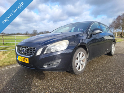 Volvo V60 2.0T Momentum