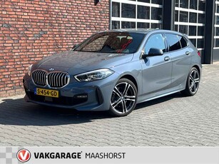 BMW 1 Serie 118i High Executive Automaat/Alcantara/ParkeerSensoren/LED/DAB/Clima/Airco/Cruise/AppConnect