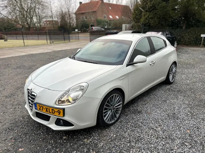 Alfa Romeo Giulietta 1