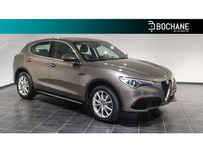 Alfa Romeo Stelvio 2.0 T AWD Super | Luxury Pack | 19 inch | Camera | Navigatie | Elektrisch verstelbare stoelen | Stoelverwarming | Stuurverwarming