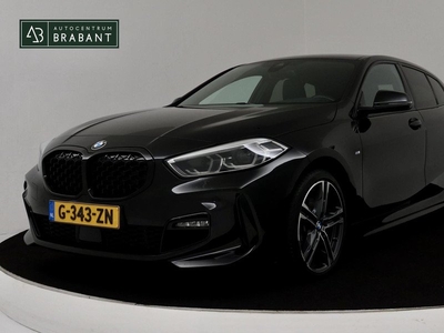 BMW 1-serie 118i Executive Edition Automaat (NAVIGATIE, CLIMA, CARPLAY, DIGITALE COCKPIT, DEALER ONDERHOUDEN, 1e EIGENAAR)