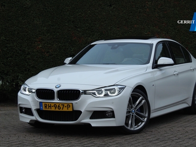 BMW 3-SERIE 320i Corporate Lease High Executive M Sport | Schuifdak | 19 inch | Harman Kardon | Trekhaak