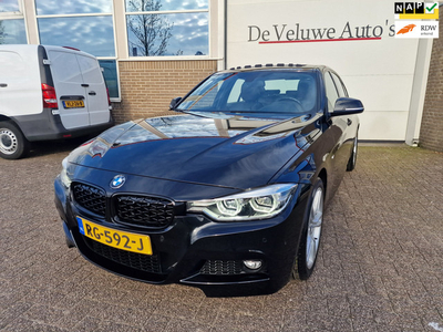 BMW 3-serie 320i High Executive / M-PAKKET / SCHUIFDAK