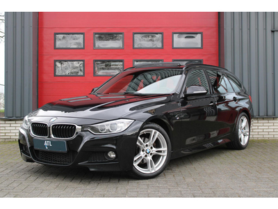 BMW 3-serie Touring 320i High Executive M-Sportpakket, Panoramadak, Sportautomaat, Hydrobesturing, Neerklapbare achterbank, Stoelverwarming, Xenon, Cruise Control, Real time traffic information, Connect Drive, Comfortpakket, etc.