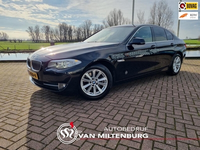 BMW 5-SERIE 520i High Executive Leder Clima Navi Stoelverwarming Trekhaak