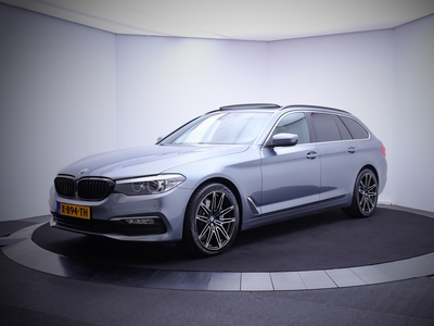 BMW 5-SERIE Touring 540iA X-Dr. LUXURY EDITION PANO/DAKOTA LEDER/HIFI/FULL LED/NAVI/CLIMA/STOELVERW./PDC V+A/LMV 19''