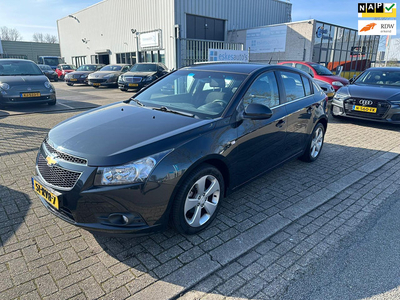 Chevrolet Cruze 1.8 LTZ, Navigatie, NAP, APK 03-2025