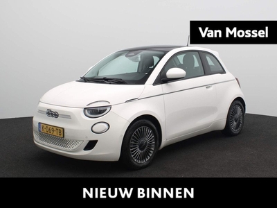 Fiat 500e Icon 42 kWh | Panoramadak | Stoelverwarming | Camera | Co-Driver Pack