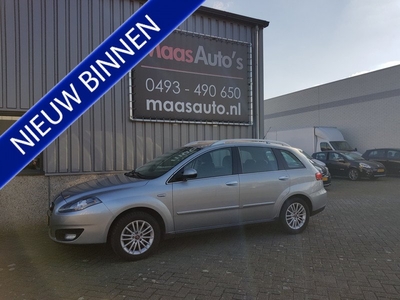 Fiat Croma 1.8 16V Dynamic uitvoering zeer complete auto hoge-instap 1e eigenaar !!!