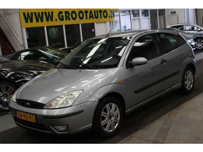 Ford Focus 1.6-16V Futura Airco, Leder, Trekhaak, Stuurbekrachtiging