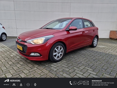 HYUNDAI I20 / Automaat / Airco / Cruise Control / Parkeersensoren / Stoel- en Stuurverwarming /