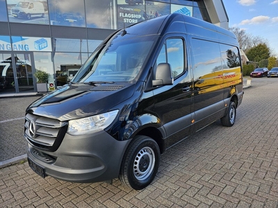 Mercedes-Benz Sprinter 317 CDI L2-H2 RWD Automaat * MBUX * Trekhaak *