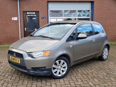 Mitsubishi Colt 1.1 Invite 3-drs Airco NL-auto Afn. haak