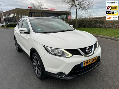 Nissan Qashqai 1.2 N-Connecta, Automaat, panodak, trekhaak