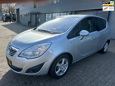 Opel Meriva 1.4 Turbo Cosmo - 2011 - met een Motor probleem.