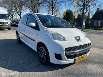 Peugeot 107 1.0-12V XS 5-Deurs Automaat