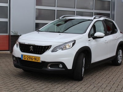 PEUGEOT 2008 1.2 PureTech Signature