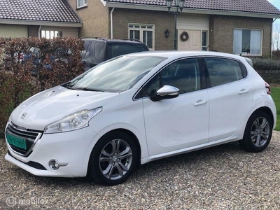 Peugeot 208 1.6 e-HDi Allure EXPORTPRICE OUTSIDE EU