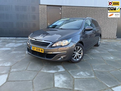 PEUGEOT 308 SW 1.2 VTi Style|Climate-Control|Pano-Dak|Dak-Rails|Groot scherm en privacy glas