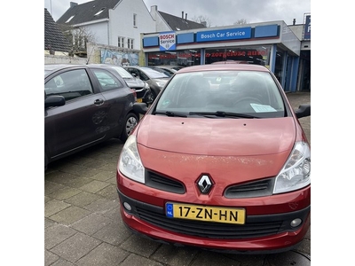 Renault Clio 1.2-16V Special Line Nieuwe apk (bj 2008)