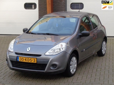 Renault Clio 1.2 Special Line Nwe Distr.Riem Airco Navi Nap