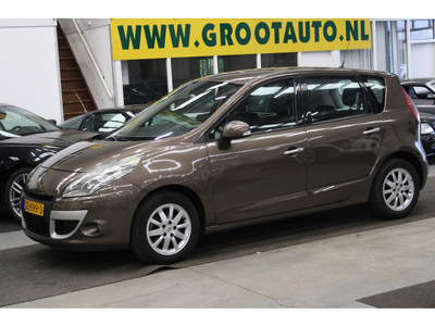 Renault Scénic 2.0 Privilege Automaat Airco, Cruise control, Isofix, Navigatie