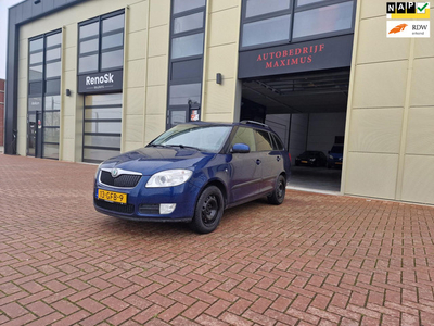 Skoda Fabia Combi 1.9 TDI Sport / CLIMA / NAVI / TREKHAAK / BOEKJES + NAP