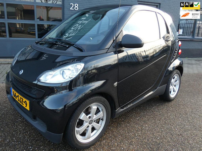 Smart Fortwo coupé 1.0 mhd Pure AUTOMAAT 1e EIGENARESSE EN DEALER ONDERHOUDEN