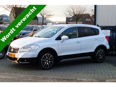 Suzuki S-Cross 1.6 High Executive. Panodak, Leer, Stoelverw, Xenon, Navi, Afn Trekhaak 1200kg