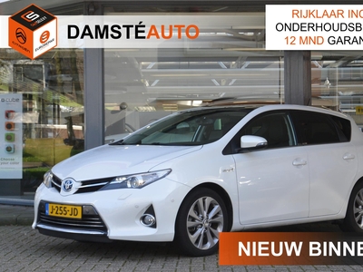 TOYOTA AURIS 1.8 Hybrid 136pk Executive Automaat │ Panoramisch dak │ All season banden