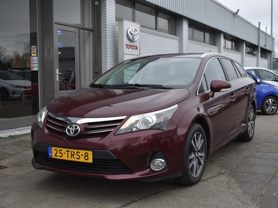 TOYOTA AVENSIS Wagon 1.8 VVTi Dynamic Business