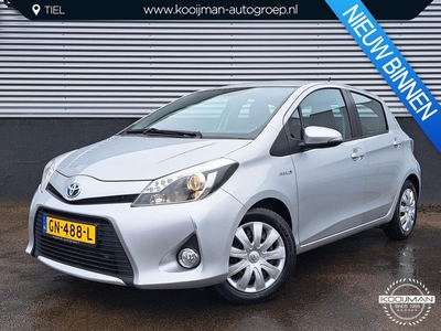 Toyota Yaris 1.5 Full Hybrid Aspiration Achteruitrijcamera, Trekhaak, Climate control, Cruise control, Bluetooth en volledige onderhoudshistorie