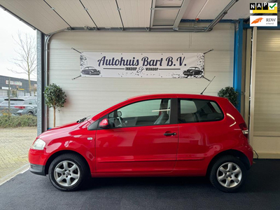 Volkswagen FOX 1.4 Trendline Stuurbekrachtiging! Centrale deurvergrendeling! Nieuwe APK! NAP Rapport!