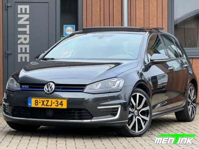 Volkswagen Golf 1.4 TSI GTE PANO CAMERA 18'' N.A.P. TREKHAAK