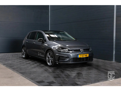 Volkswagen Golf 1.5 TSI Highline Business R