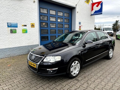 Volkswagen Passat 2.0 FSI HIGHLINE