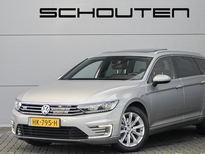 Volkswagen Passat Variant 1.4 TSI GTE Highline Pano ACC Trekhaak Camera