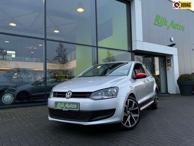 VOLKSWAGEN POLO 1.4-16V Beats Edition * PDC * Carplay