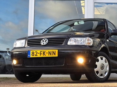 Volkswagen Polo 1.4i Trendline 1e Eigenaar 100% Dealer onderhouden Mooi!