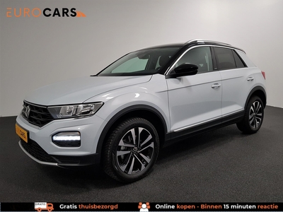 VOLKSWAGEN T-ROC 1.5 TSI DSG United | Navigatie | Climate Control | Side Assist | Lane Assist | Elektrische Achterklep | Parkeersensoren achter | Verkeersbord herkenning |