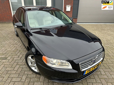 Volvo S80 2.5 T Summum / Navi / Leder / PDC / Cruise / Stoelverwarming