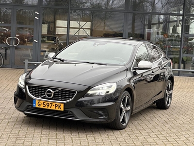 Volvo V40 1.5 T3 Polar+ Sport Automaat/Panoramadak/Trekhaak/Stoelverwarming/Camera/Navigatie