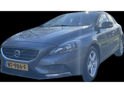 Volvo V40 1.6 D2 Momentum met nieuwe apk. Gereserveerd