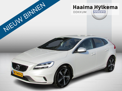 Volvo V40 2.0 T4 Business Sport | 190 PK | R-Design | LED verlichting V+A | | Navigatie | Climate Control | Black Heaven | Afneembare Trekhaak | Sport uitvoering