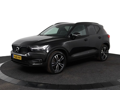 VOLVO XC40 Recharge T5 Plug-in hybride R-Design Lederen interieur | Stoelverwarming voor + achter | Stuurwielverwarming | Parkeerverwarming met timer | Parkeercamera | Parkeersensoren voor + achter | 19'' LM velgen