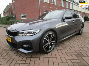 BMW 3-serie Touring 320d HighExecutive Msport volopties pano