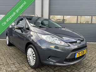 Ford Fiesta 1.25 Titanium Uitvoering _ 2e Eigenaar