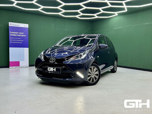 Toyota Aygo 1.0 VVT-i x-play Camera | Cruise | Navi | NAP