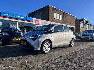 Toyota Aygo 1.0 VVT-i x-play | FABRIEKSGARANTIE 20-12-2031